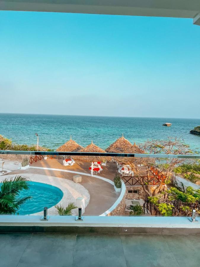Met Beach Resort Малинди Экстерьер фото