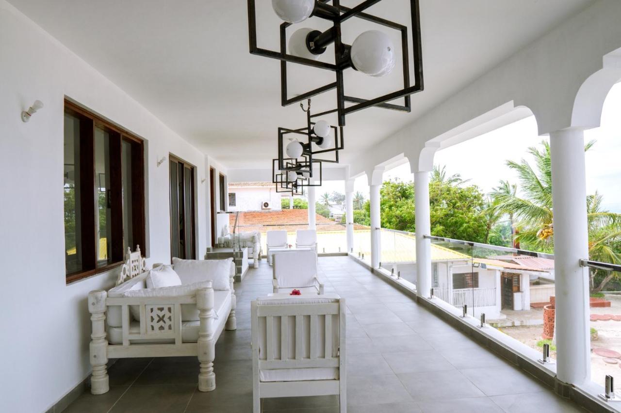 Met Beach Resort Малинди Экстерьер фото